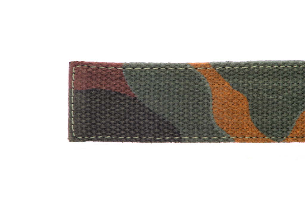 Men's canvas belt strap in camo with a 1.25-inch width, casual look, tip of the strap
