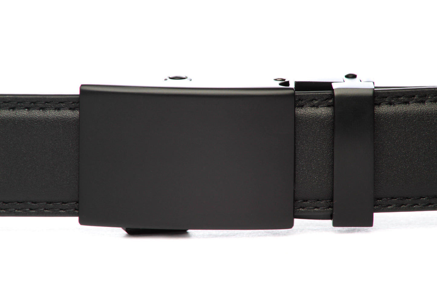 Men's classic ratchet belt buckle in black with a 1.25-inch width, front view.