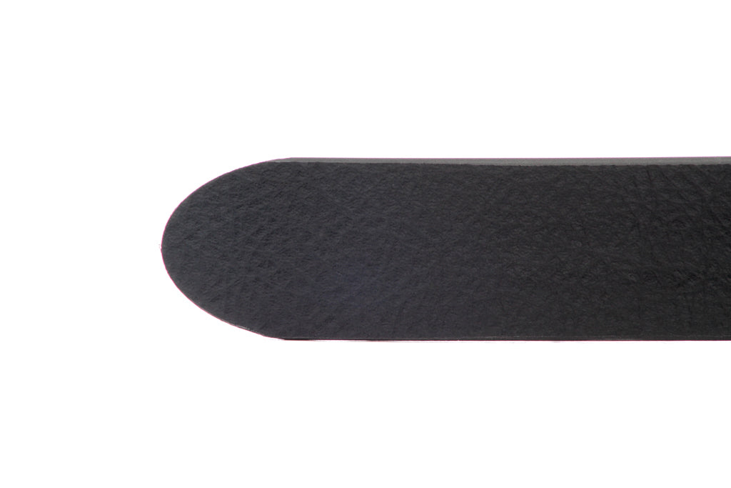 Men's invincibelt belt strap in black leather grain with a 1.25-inch width, casual look, tip of the strap