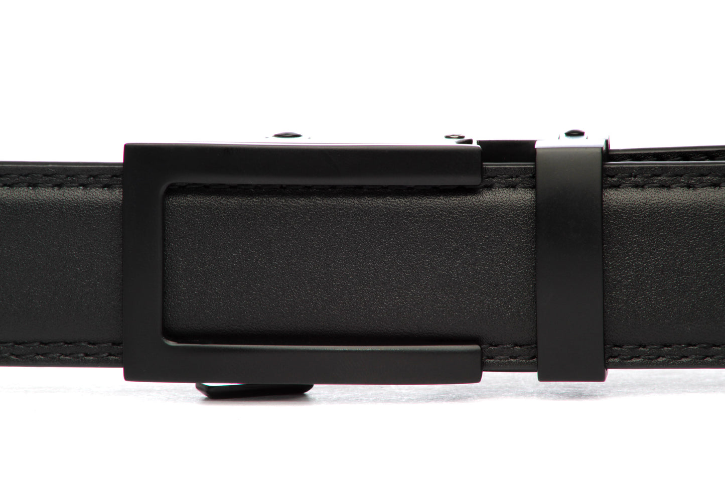 Men's traditional ratchet belt buckle in black with a 1.25-inch width, front view.