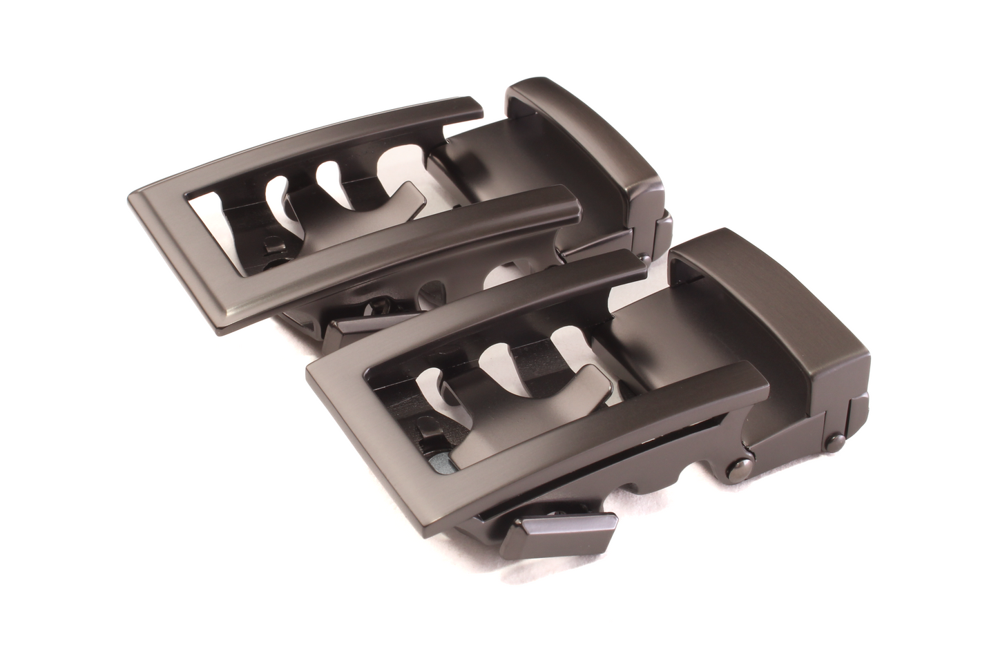 Traditional Buckle in Graphite - Nickel Free