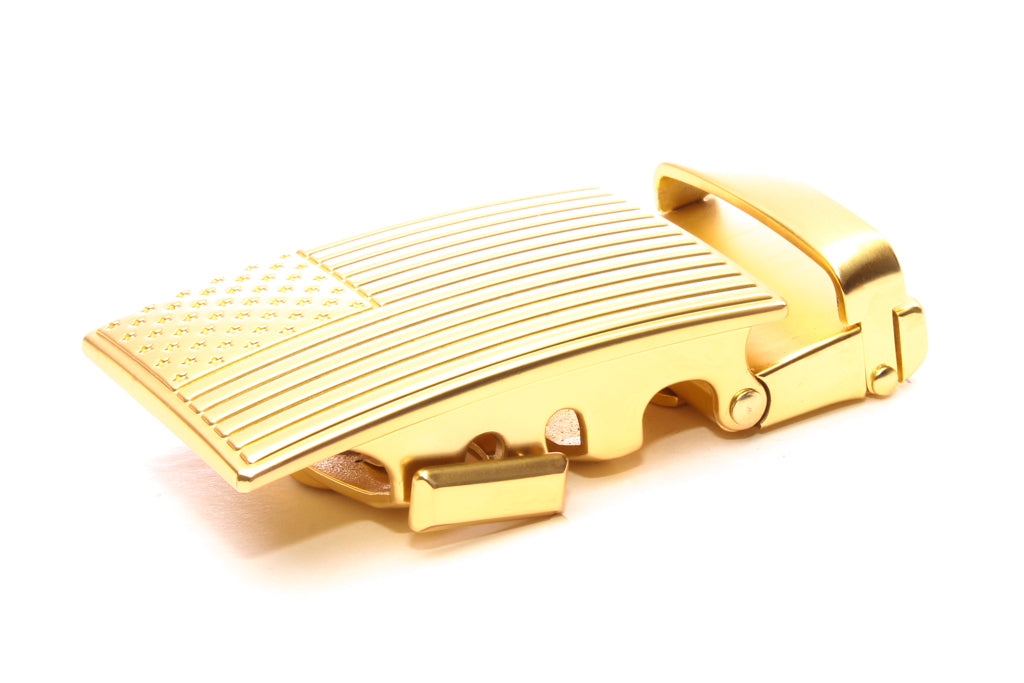 Men's USA flag ratchet belt buckle in gold with a width of 1.5 inches.