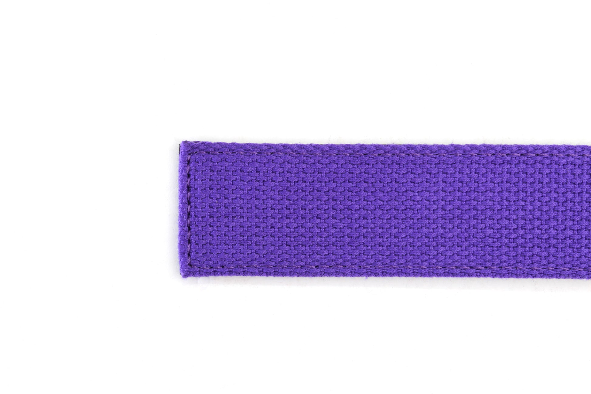 Men's canvas belt strap in purple, 1.5 inches wide, casual look, tip of the strap