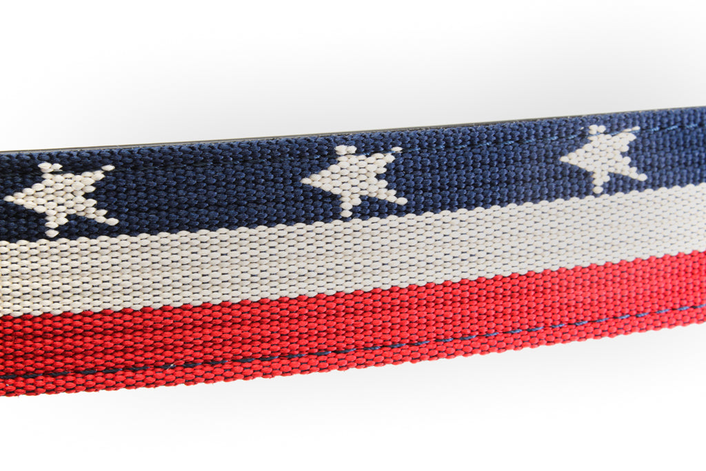 Men's canvas belt strap in stars and stripes, 1.5 inches wide, casual look, pattern close up