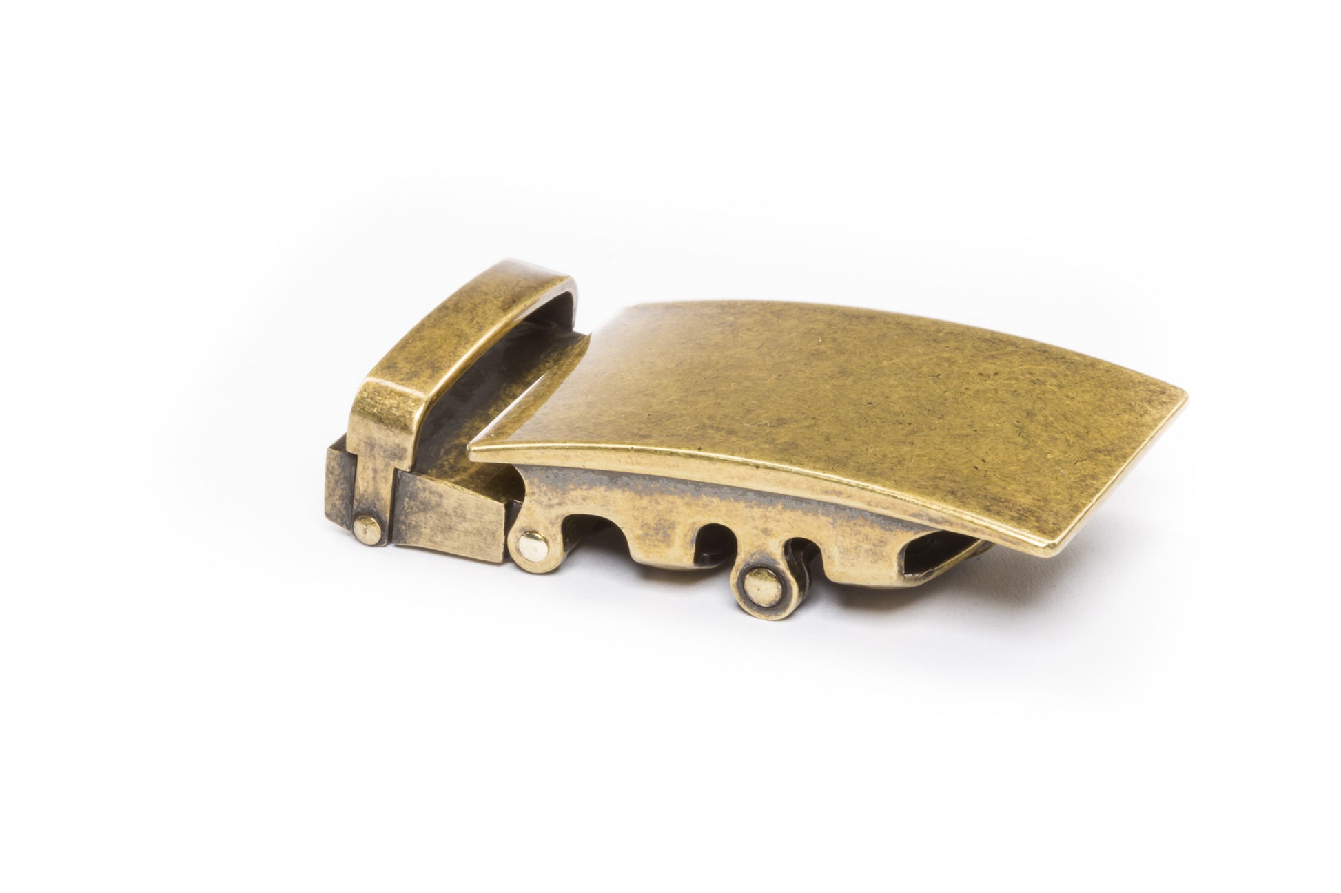 Men's classic ratchet belt buckle in antiqued gold with a width of 1.5 inches, right side view.