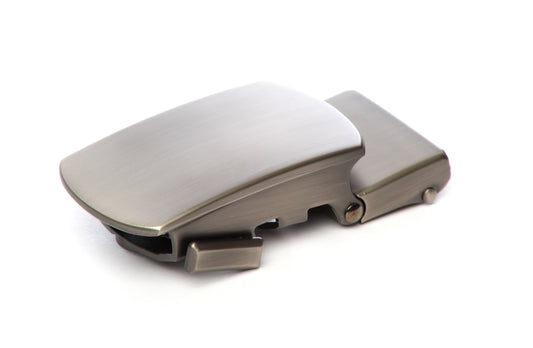 Men's classic with a curve ratchet belt buckle in gunmetal with a 1.25-inch width.