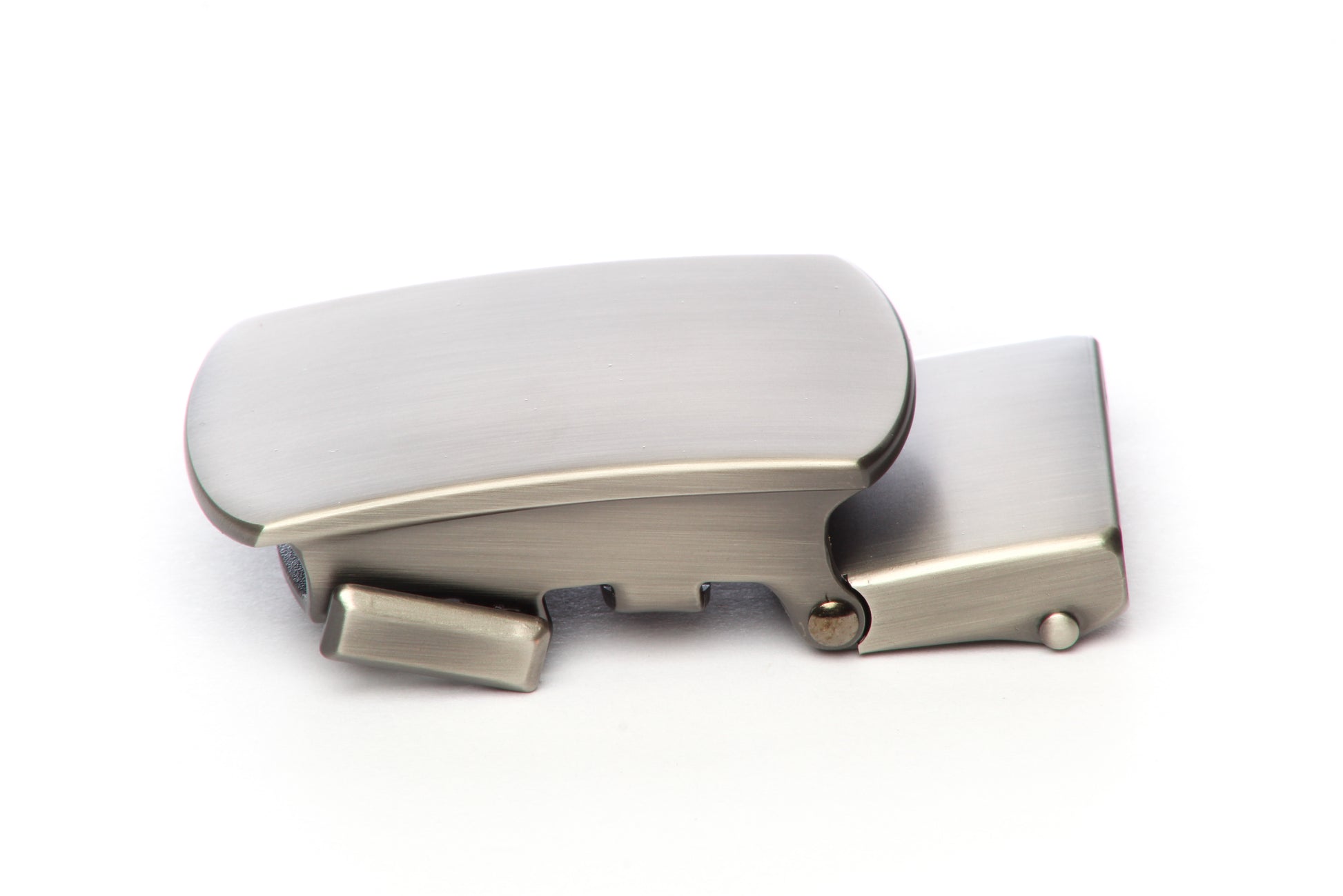 Men's classic with a curve ratchet belt buckle in gunmetal with a 1.25-inch width, left side view.