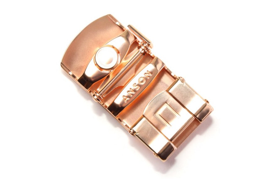 Men's classic with a curve ratchet belt buckle in rose gold with a width of 1.5 inches, mechanism view.