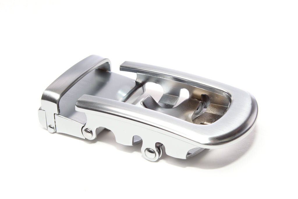 Men's traditional with a curve ratchet belt buckle in silver with a width of 1.5 inches, right side view.